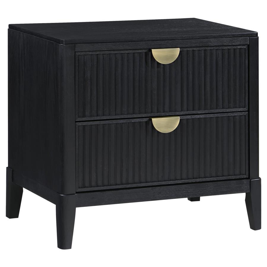 Brookmead 4-piece Queen Bedroom Set Black (Mattress not included)